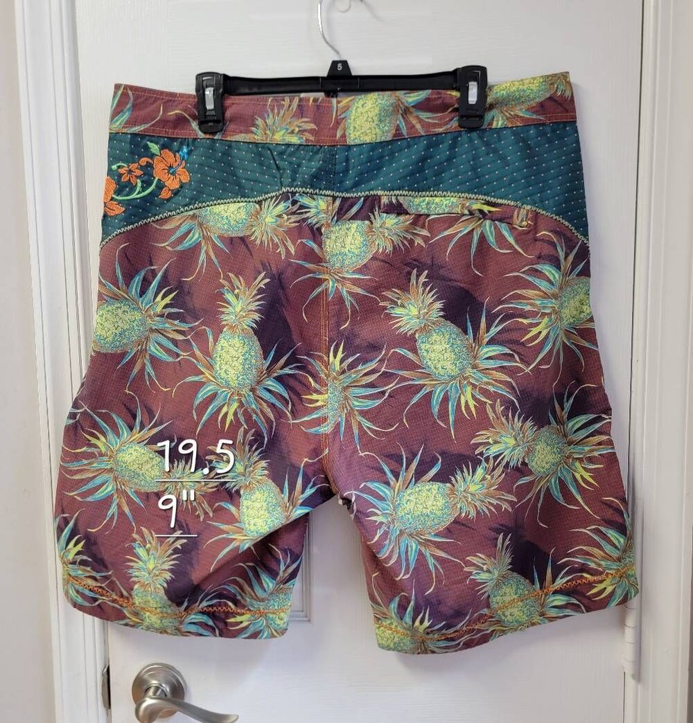 Robert Graham Fun In The Sun Strunk L 9" - Picture 2 of 7